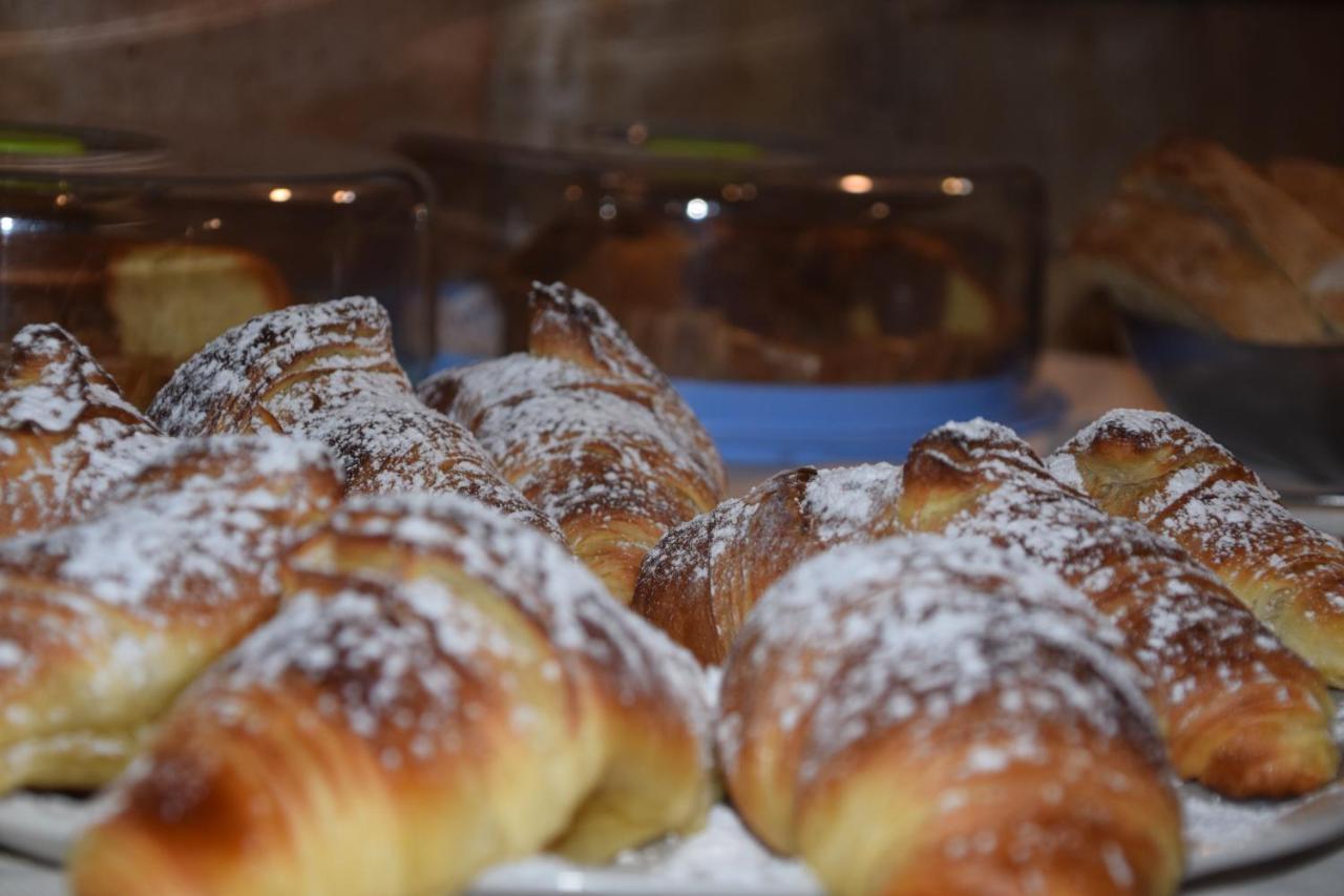 Hotel Ristorante Benigni Campagnano Di Roma Zewnętrze zdjęcie